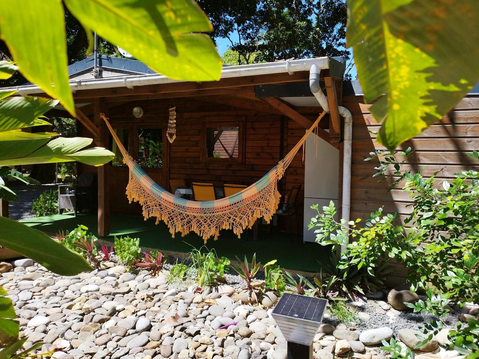 Insolite Arawakane Gites Du Manial Chalet Pointe-Noire Kültér fotó